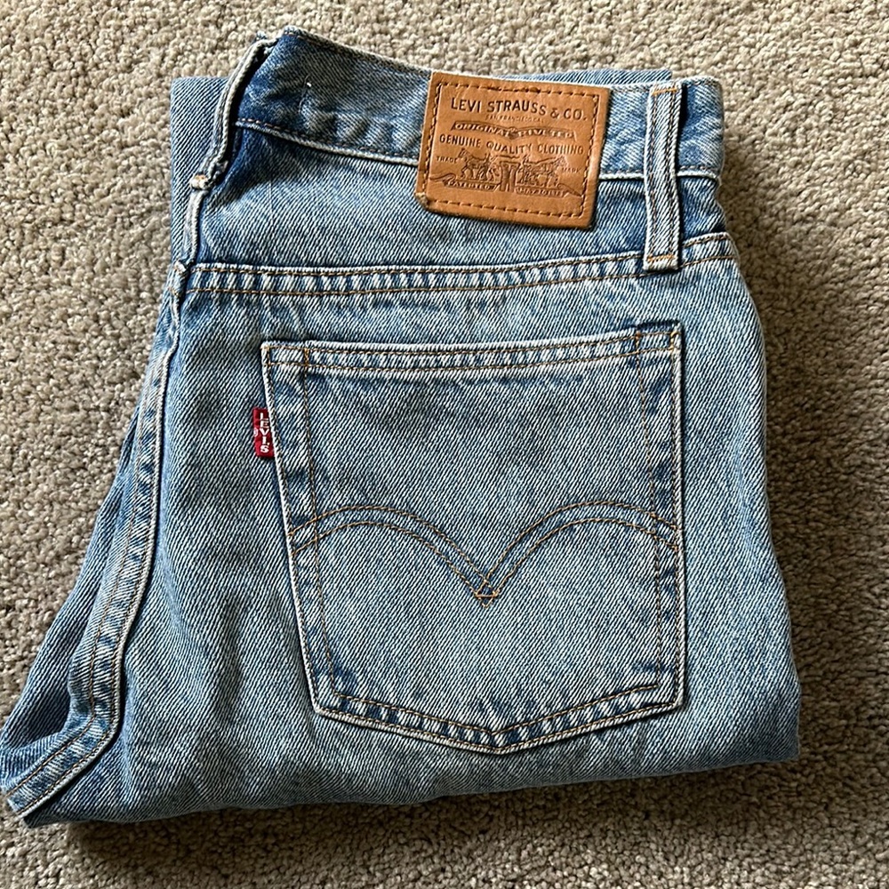 Levi’s Wedgie Straight Ankle Jeans